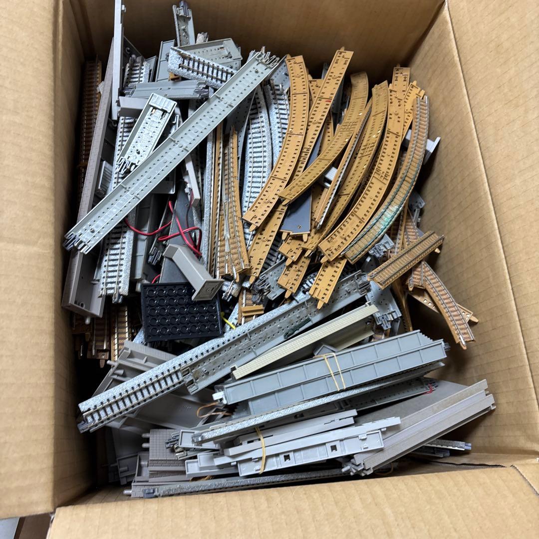 レールセット 多数部品大量まとめ出品ジャンク品tomix 他 レール車両6台