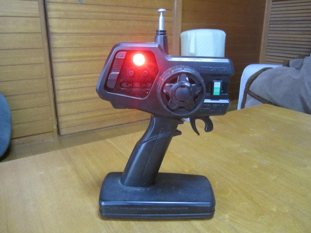 ラジコンカー 送料込み 価値がわからないので土曜日までの特別特価