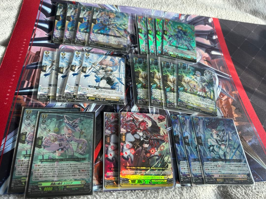 リィエル＝ドラコニス デッキ ケースとスリーブとおまけ付属 - メルカリ