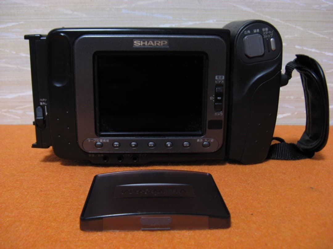 動作OK❗️☆シャープの液晶8ミリビデオカメラ・VL-EL12