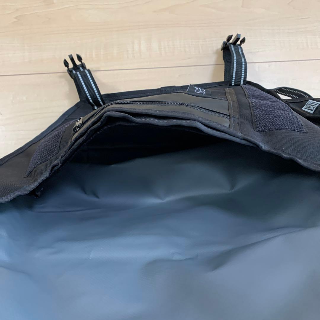 【美品】CHROME ミニメトロ　メッセンジャーバッグ　20.5L ブラック