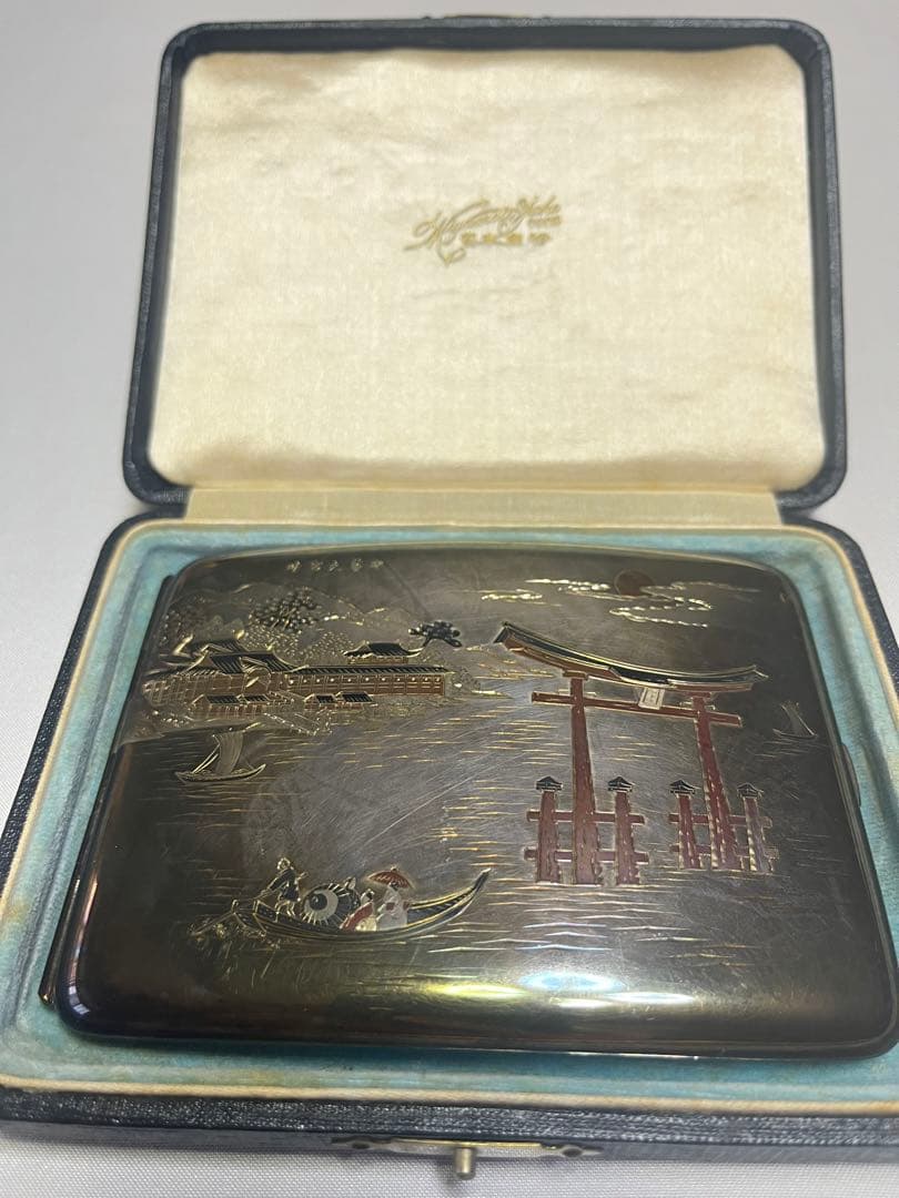 大変稀少な宮内庁御用達宮本商工製作銀製シガレットケース 宮島厳島