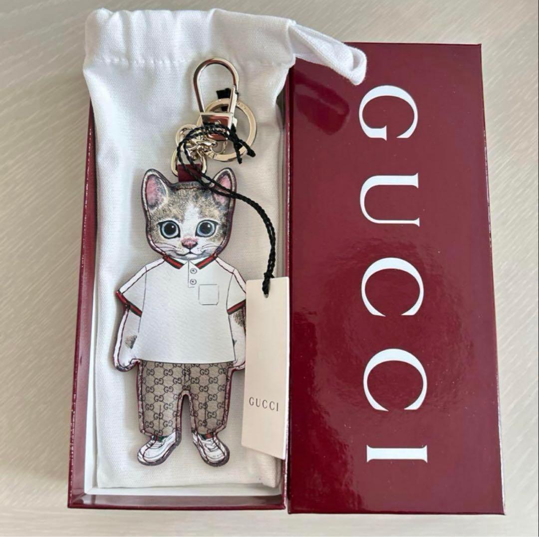 日本限定 ヒグチユウコ 猫 （ボリス）チャーム - メルカリ