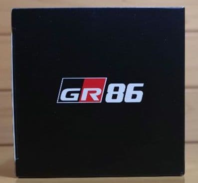 トヨタGR86 1/30カラーサンプル ミニカー　新品未使用品1つGRケース付