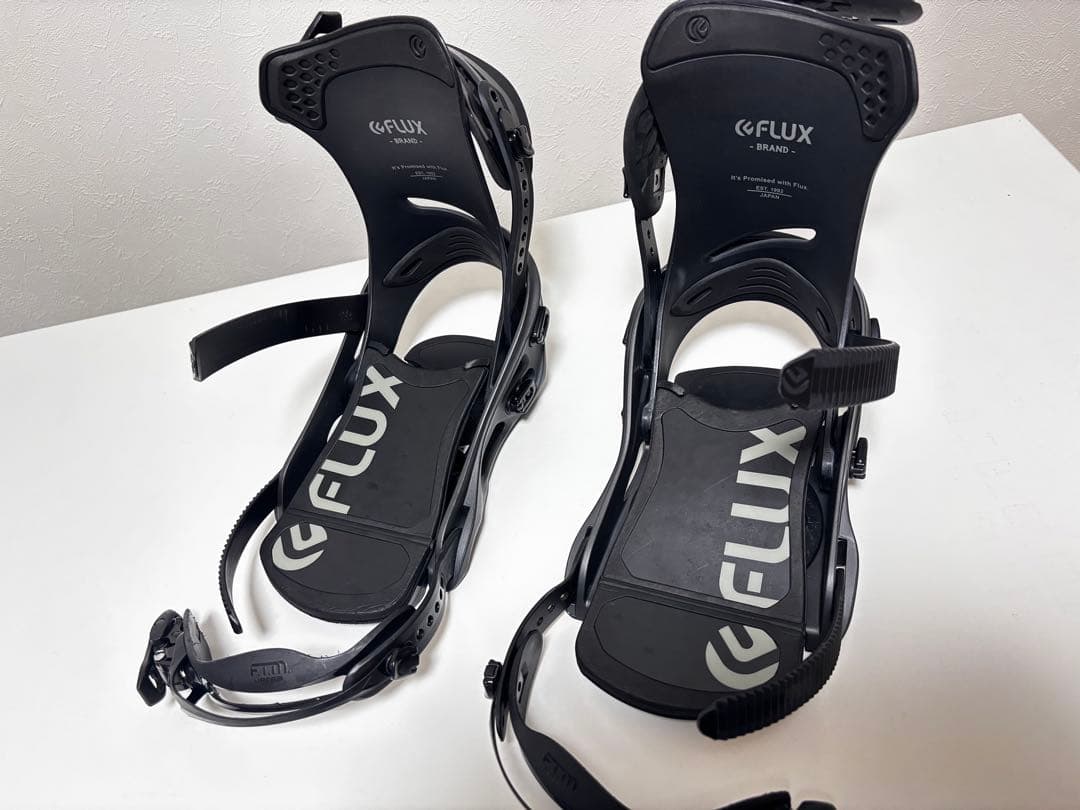 FLUX DS 20-21 スノーボードビンディング ブラックの通販はau PAY