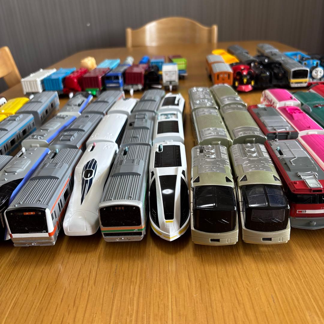 プラレール 車両+レール+その他まとめ売り - メルカリ