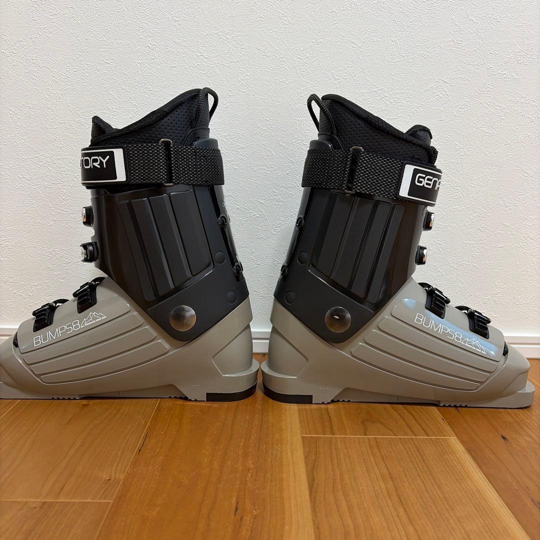 スキー GENFACTORY BUMPS8 26.5cm