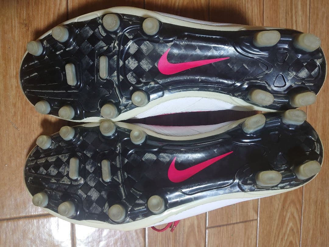 ナイキ ティエンポレジェンド4 エリート FG 25.5cm