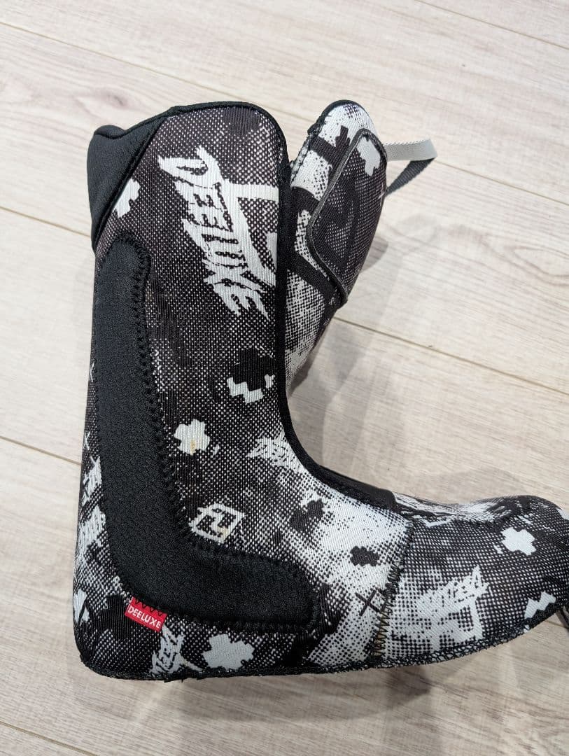 美品 《DEELUXE》スノーボードブーツ ブラック 27.5cm