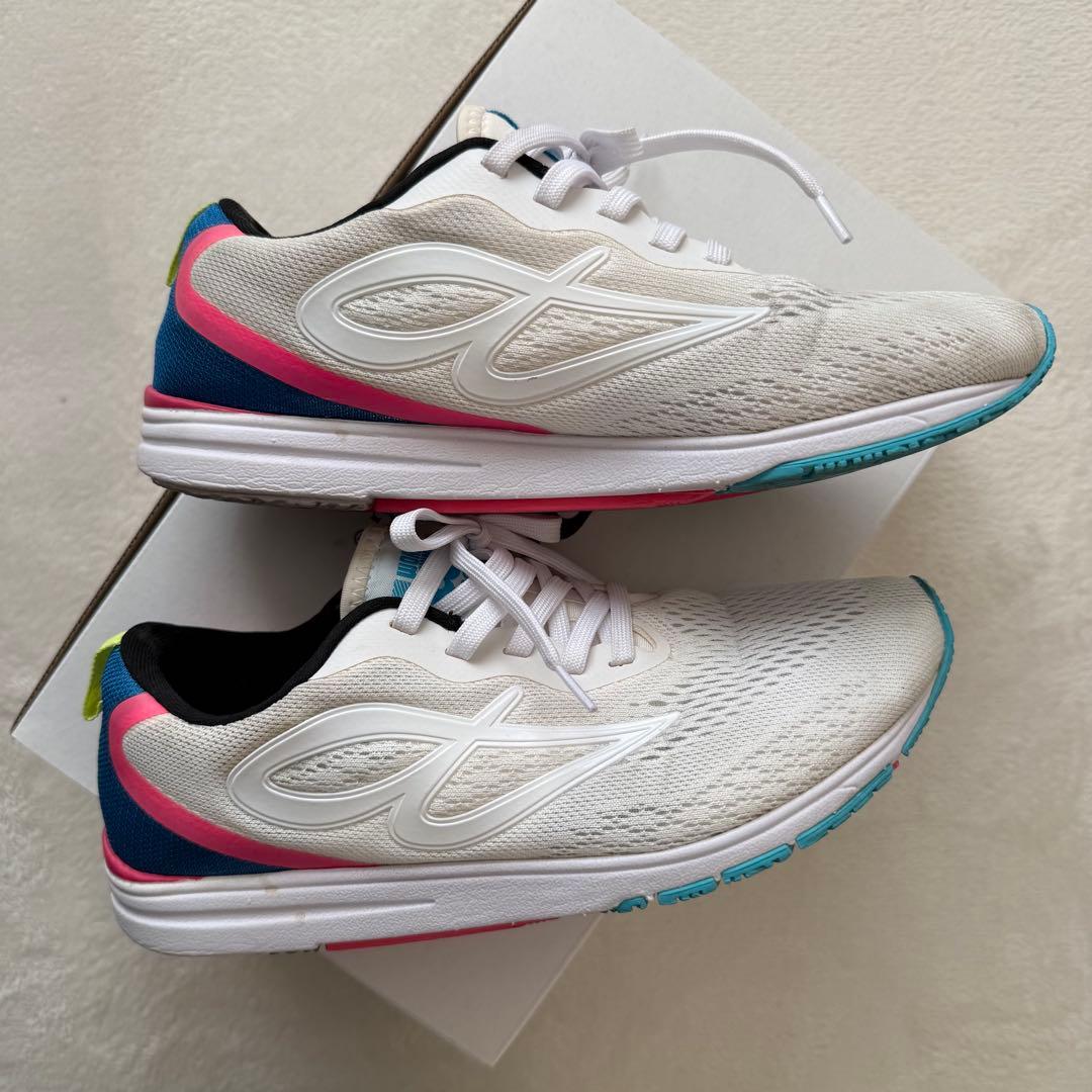 【大人気】BEMOLO ビモロシューズ　23.0cm ホワイト　白　スニーカー