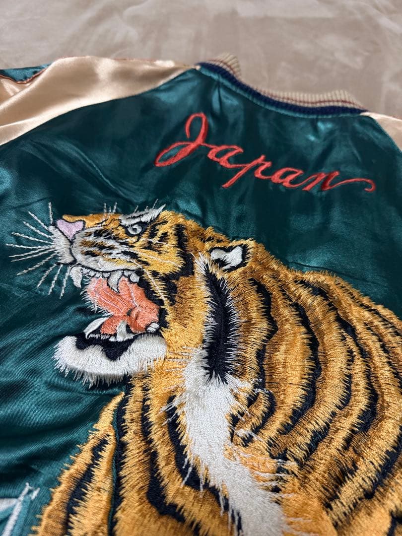 テーラー東洋 2面用 虎 日本 スカジャン vintage サテン unisex
