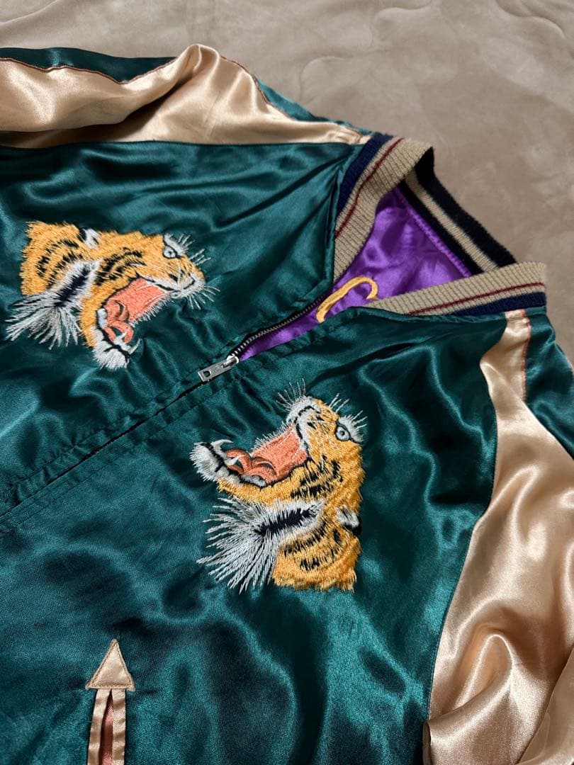 テーラー東洋 2面用 虎 日本 スカジャン vintage サテン unisex