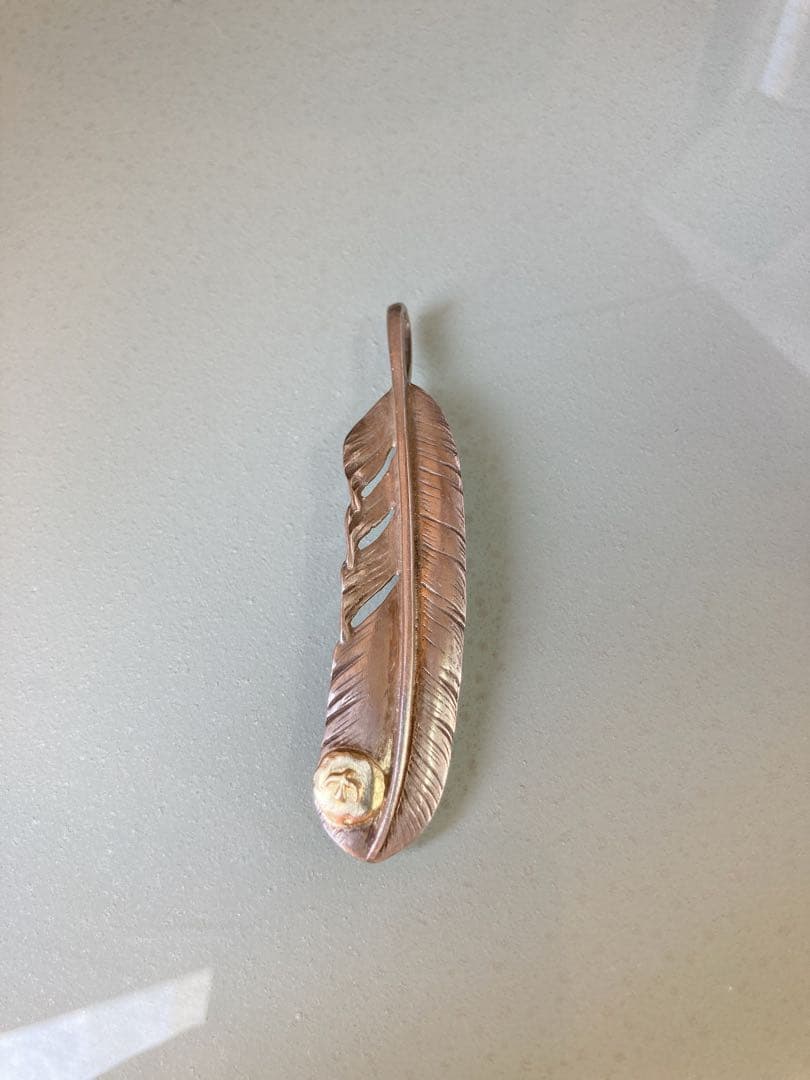 ゴローズ　金メタル　フェザー 楽天市場】【Goro's ゴローズ】金爪メタル付き特大フェザー(左) 【中古