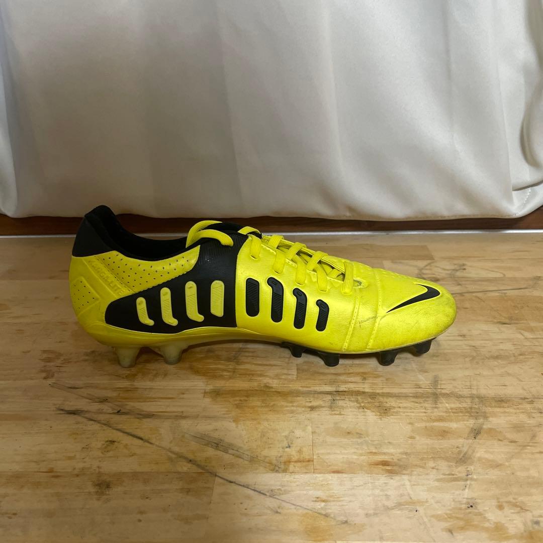 ナイキ　CTR360 マエストリ FG 26.5cm 復刻モデル　本日限定価格