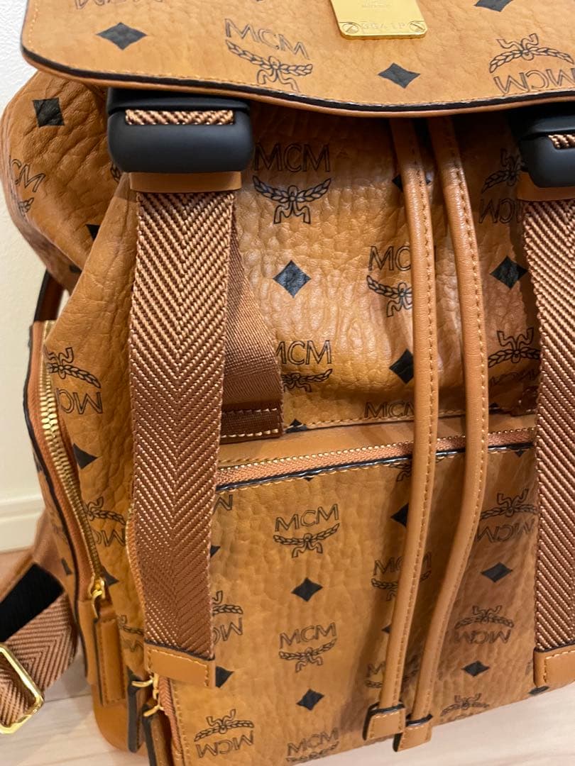 MCM ブラウンレザーリュック ビッグサイズ本革 メンズリュック