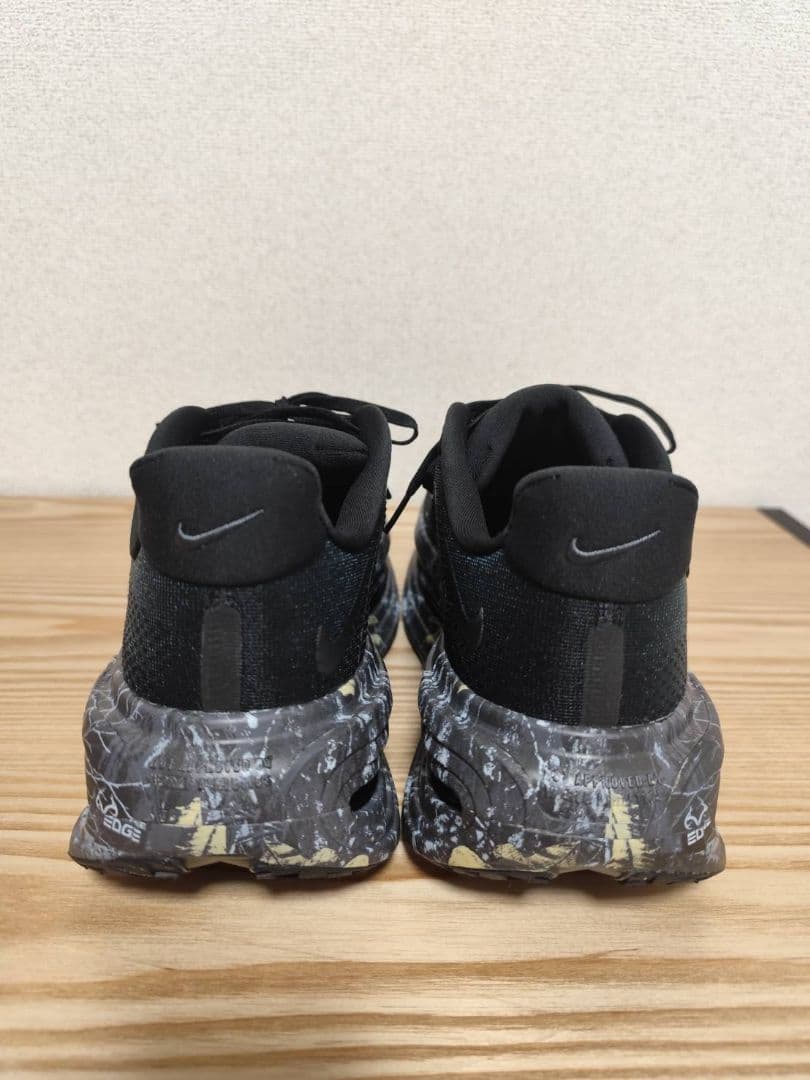 靴 Nike Vomero Premium \"Realtree\" 27cm