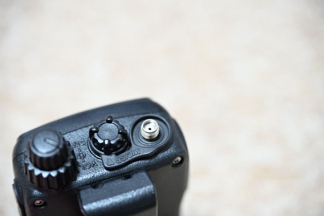 八重洲 144・430MHzデュアルバンド ハンディＶＸ−６