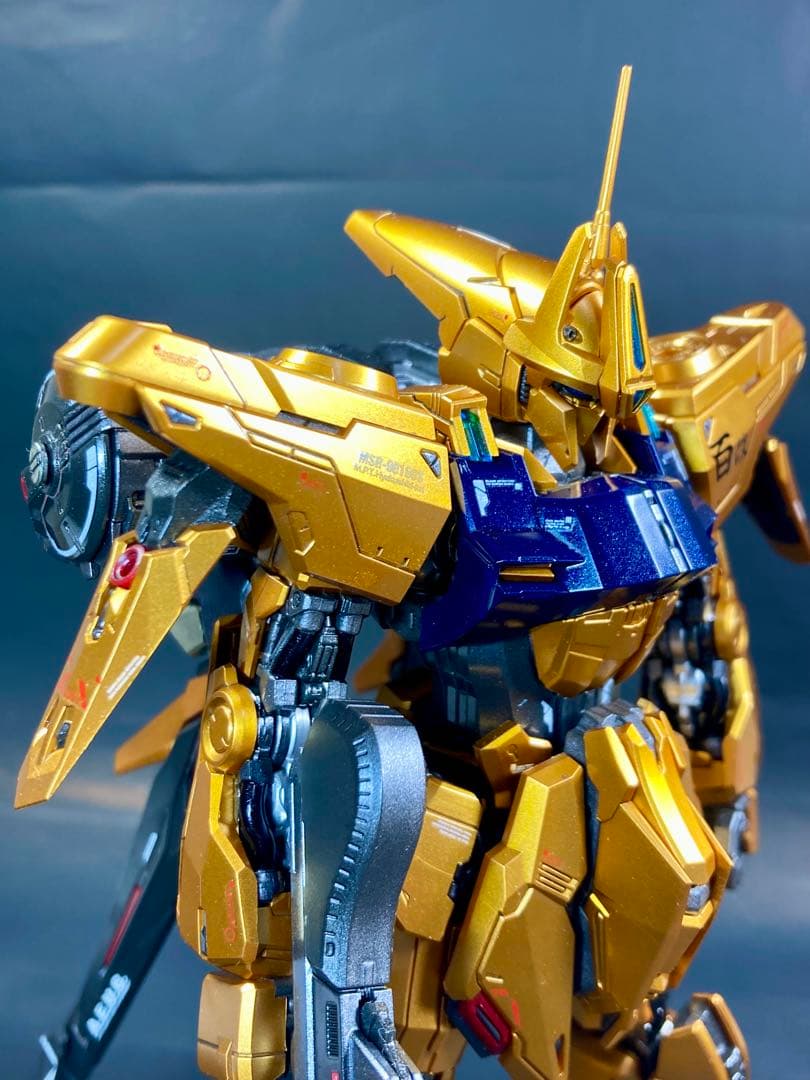 MG級 黄金武士 塗装済み完成品