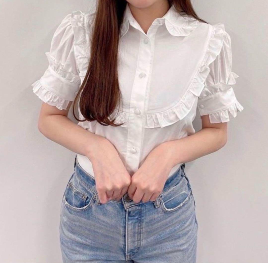 JILTU petit frill blouse White JILTU petit frill blouse White