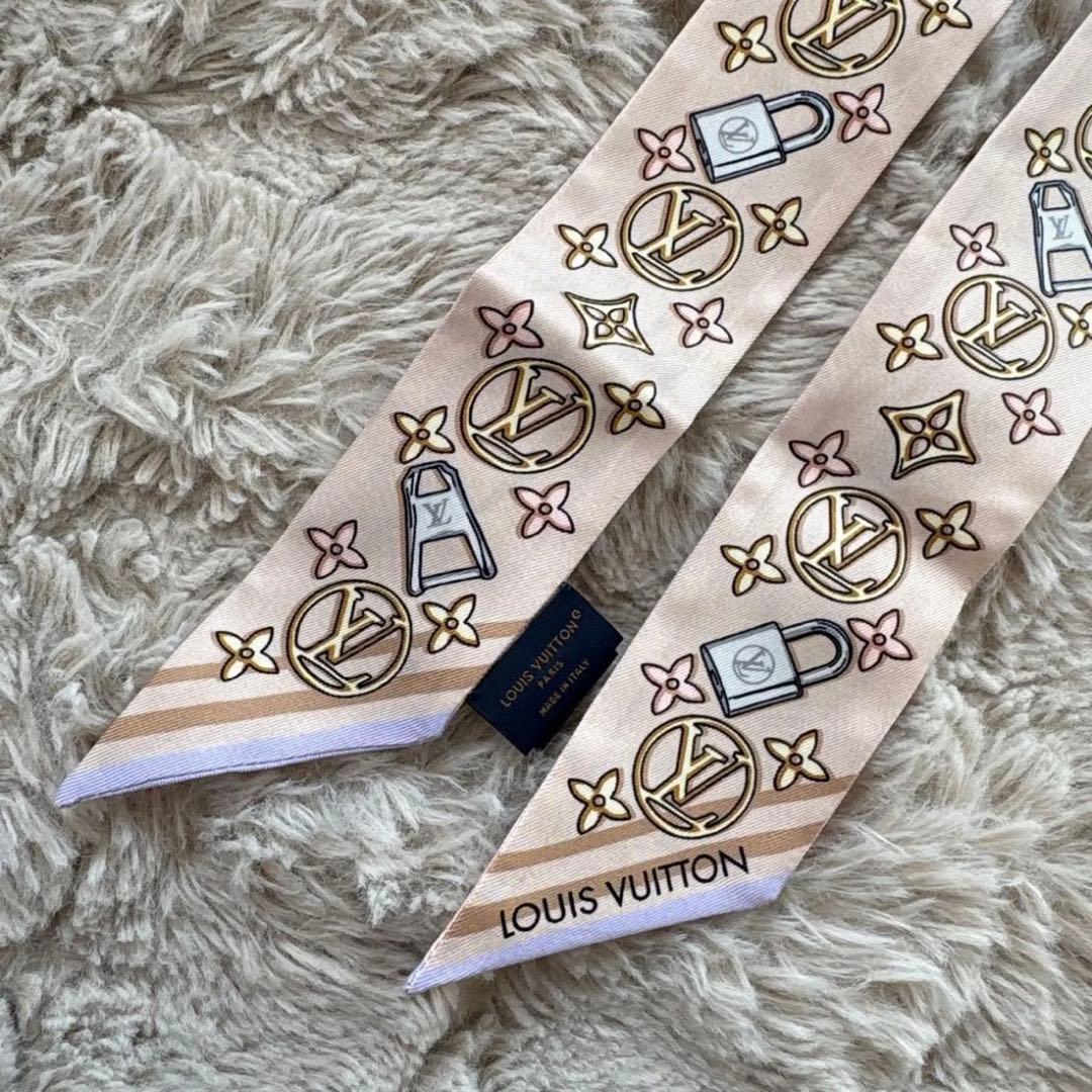 LOUIS VUITTON ルイヴィトン シルクスカーフ モノグラム - メルカリ