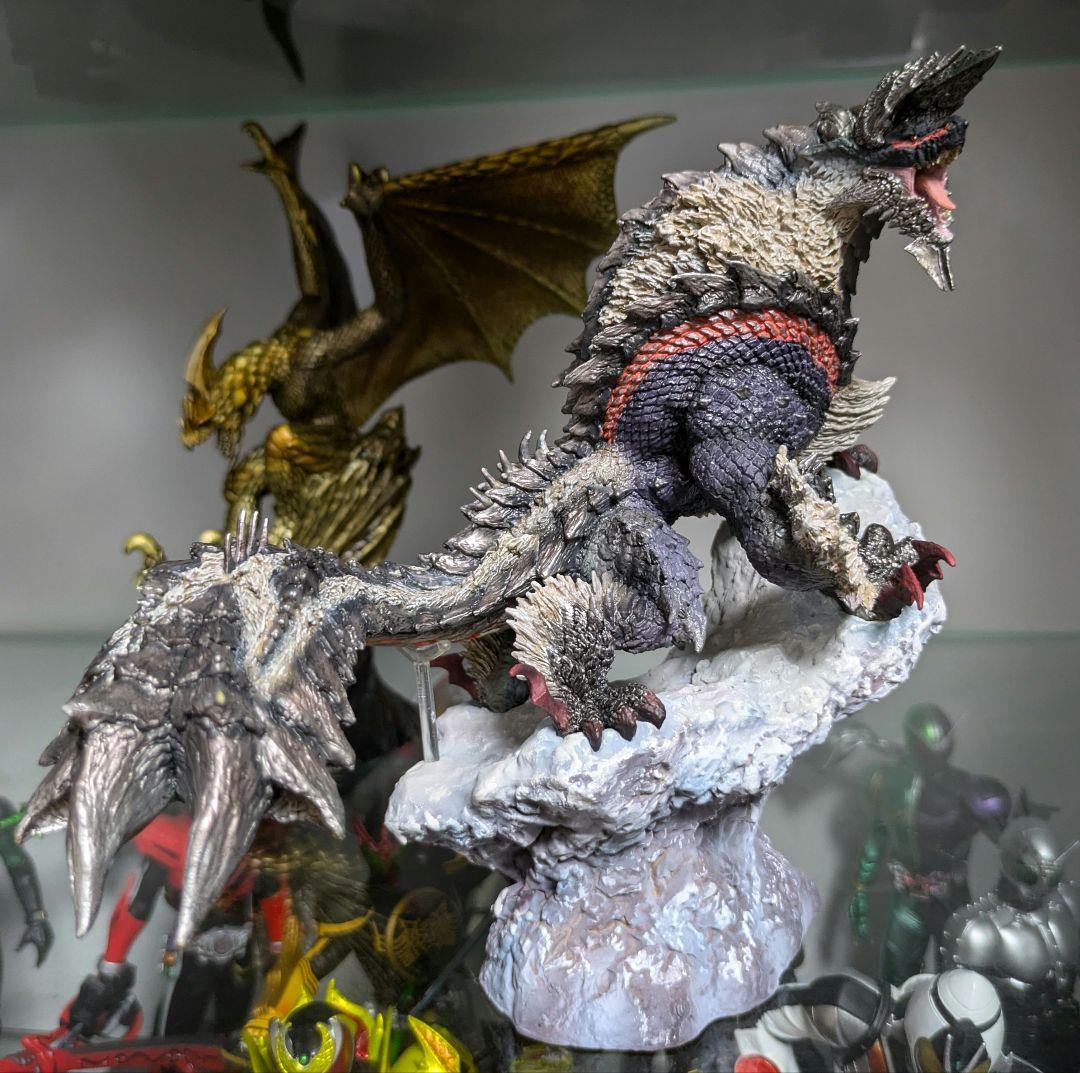 クリエイターズモデル ジンオウガ亜種 - メルカリ