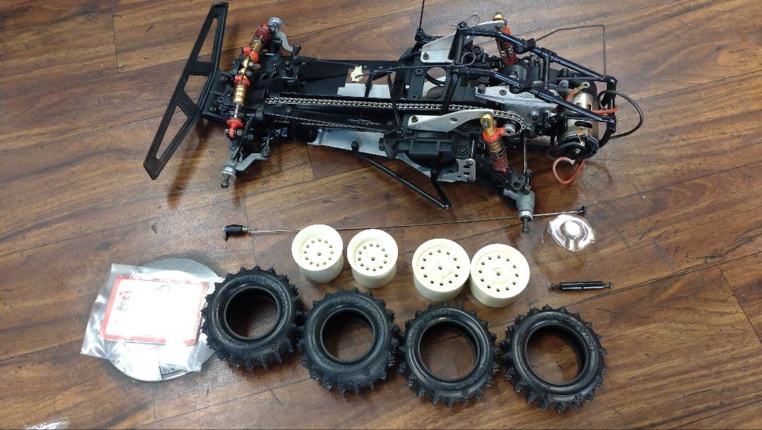 x*x様 【未使用品】　京商 ギャロップ MK II　新品ボディ付き