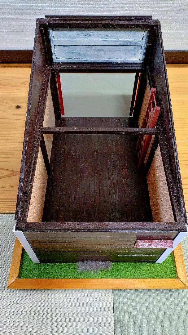 1/18 ジオラマ ミニカー ガレージ 車庫 納屋 ドールハウス 即購入禁止