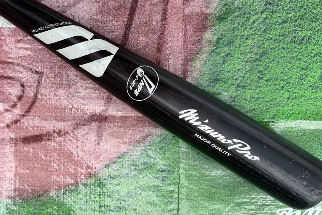 広島カープ 新井貴浩 現役時代 実使用 サイン入り バット MIZUNO PRO