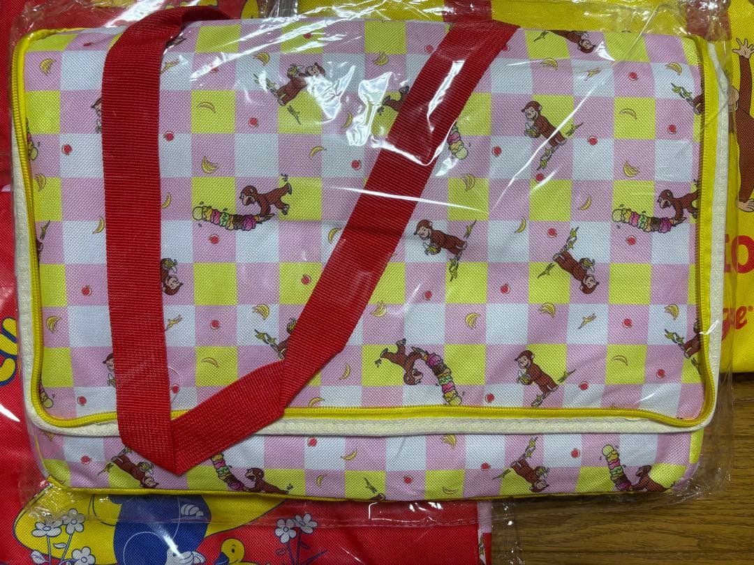 おさるのジョージ保冷バッグ