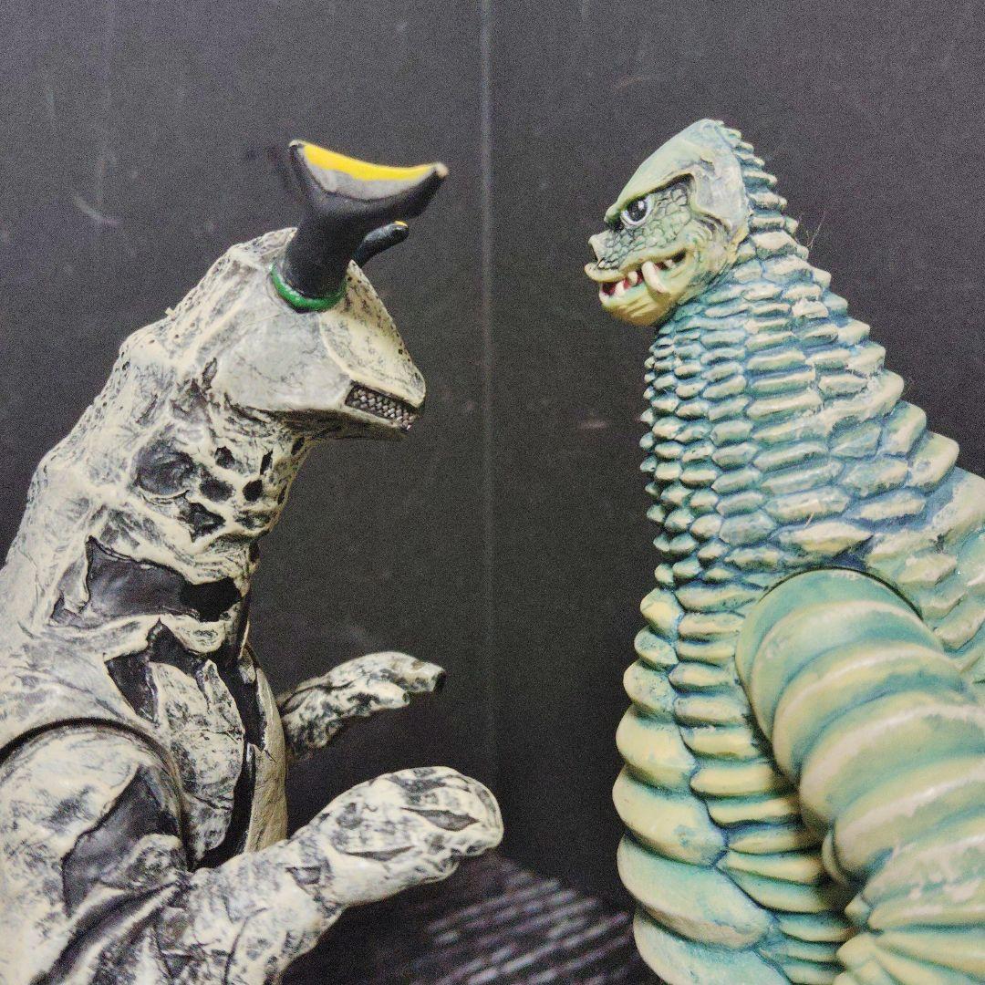 ウルトラ怪獣旧型ソフビシーボーズ.エレキング.レッドキング