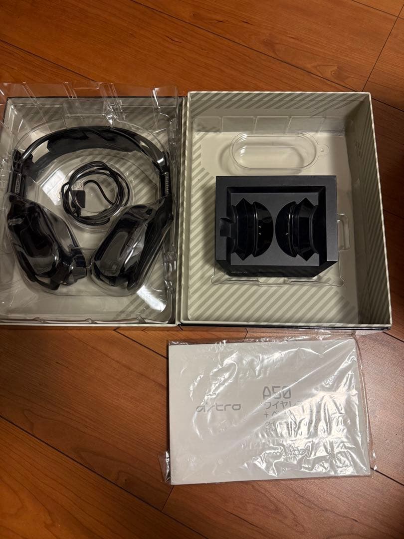 ASTRO A50 ワイヤレスヘッドセット + ベースステーション - メルカリ