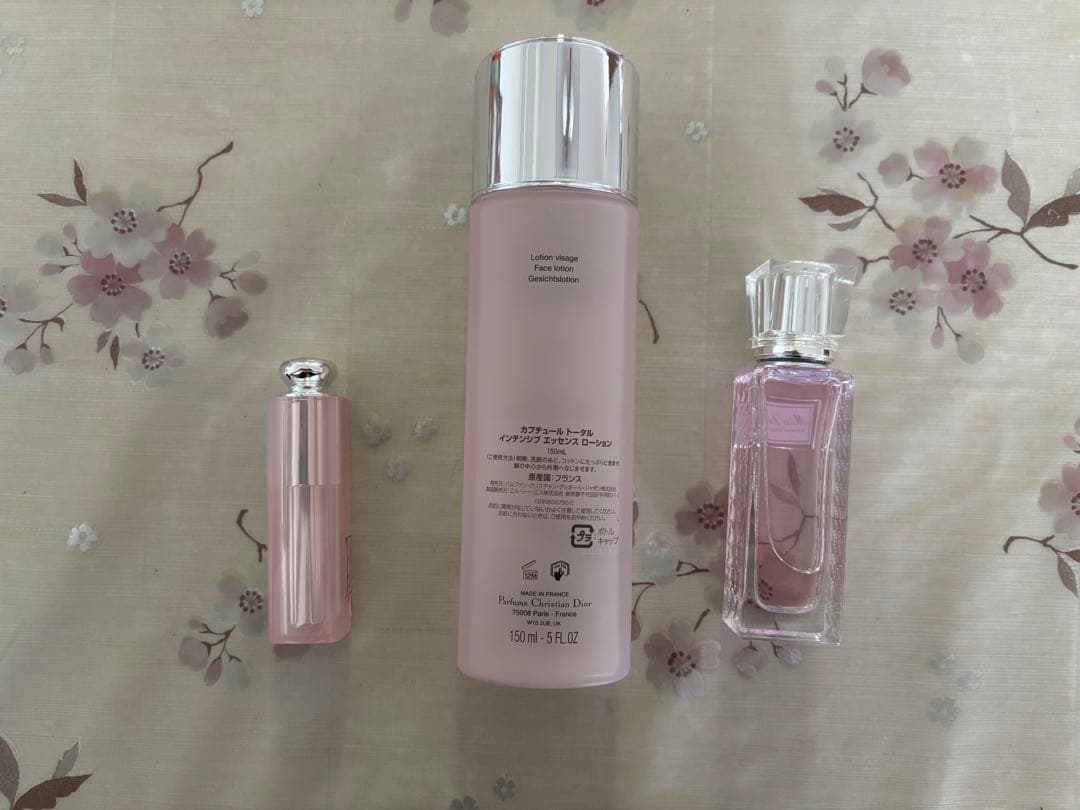 Dior カプチュール ブルーミングブーケ アディクトリップグロウ ストラップ