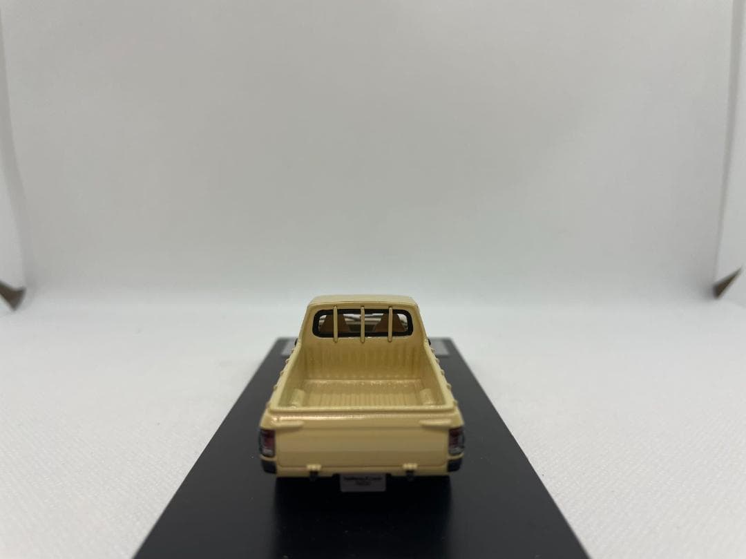 402-604 Hi-Story 1/43 日産 DATSUN SUNNY