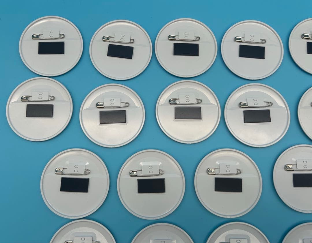 アイカツ アニON バッジ マグバッジ 缶バッジ いちご など 37個