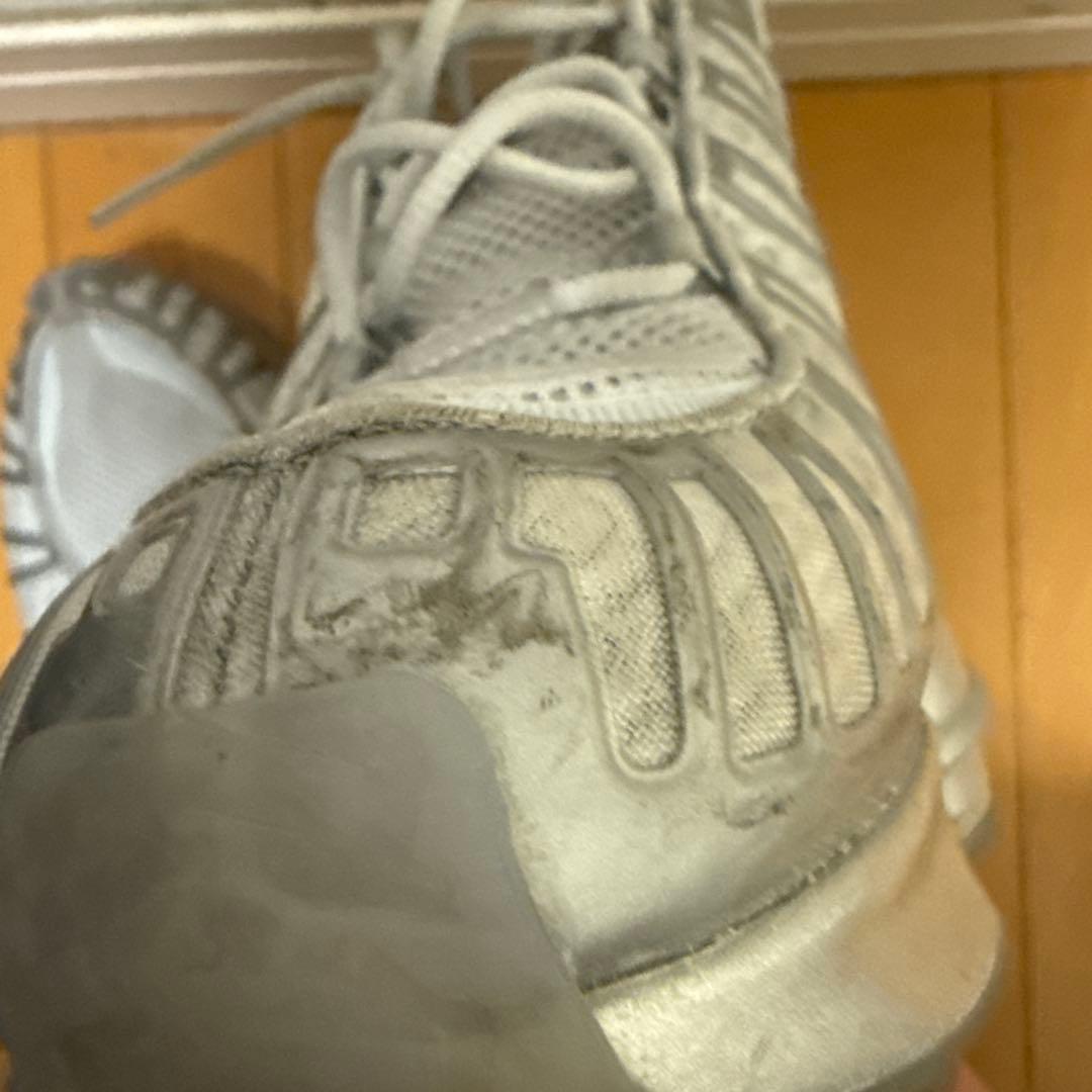 靴 28.5cm shox silver