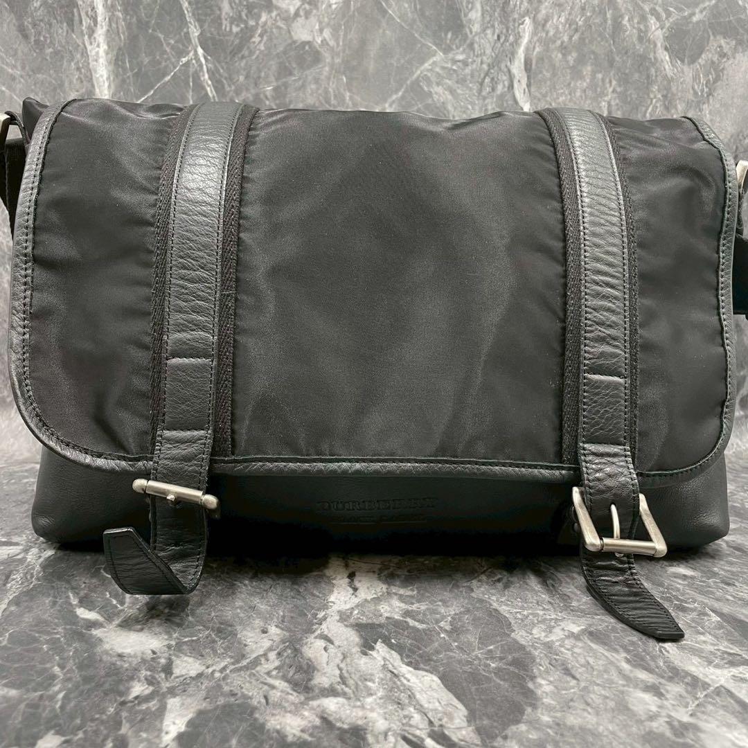 超極美品】Burberry ブラックレーベル メッセンジャーバッグ ナイロン