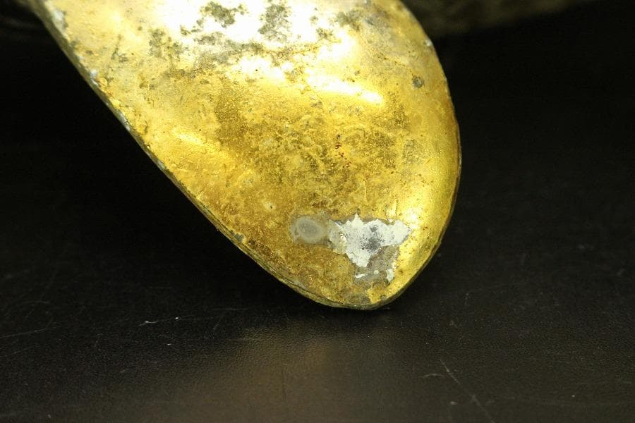 古い 鯉の置物 双魚 錦鯉(ZE457) - メルカリ