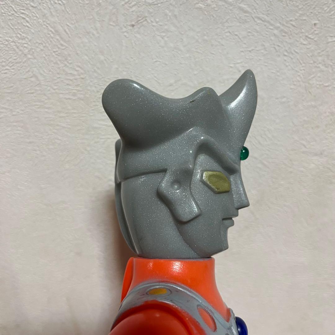 ウルトラマンレオ　円谷プロ　タカトク　ソフビ