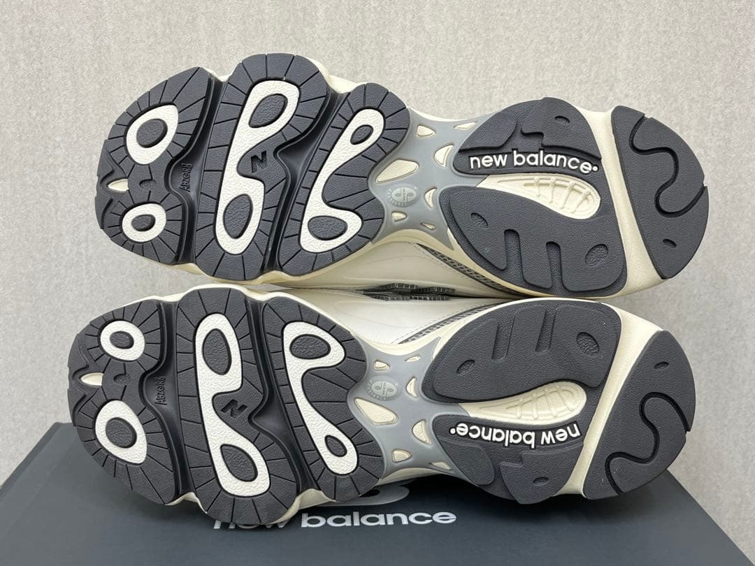 ◎未使用/正規品◎ニューバランス M1000MEW 26.5cm ホワイトグレー