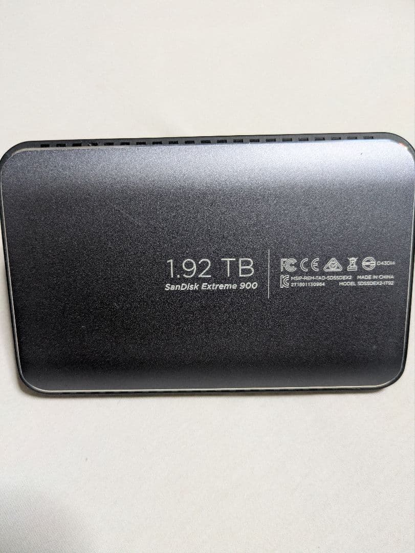 SanDisk ポータブルSSD 1.92TB 外付け Extreme900