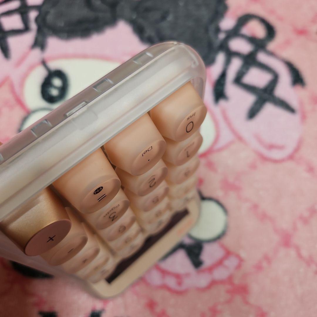 お得♡♡未使用、LOfree.電卓ピンク、リキッドファンデーション