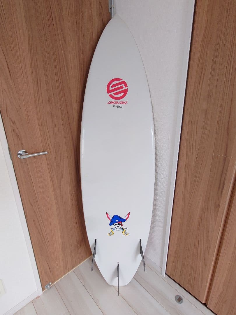 ★【フィン付】サンタクルーズ サーフボード A.R.MODEL サイズ6.0 ★