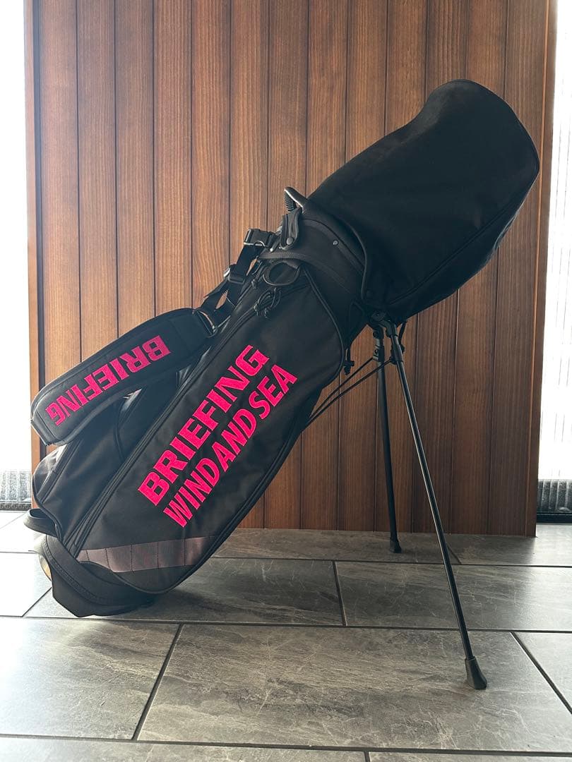 BRIEFING WIND AND SEA コラボ キャディバッグ ピンクロゴ - メルカリ