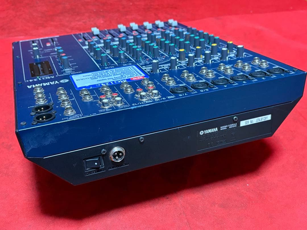 ヤマハ アナログミキシングコンソールMG124C 訳あり品 1930-01-1