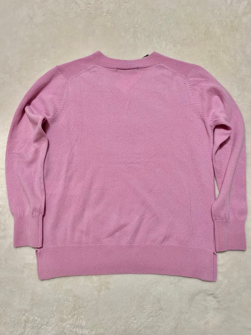 新品タグ付き] 23区 カシミヤ 羊毛 Vネックニット サイドスリット