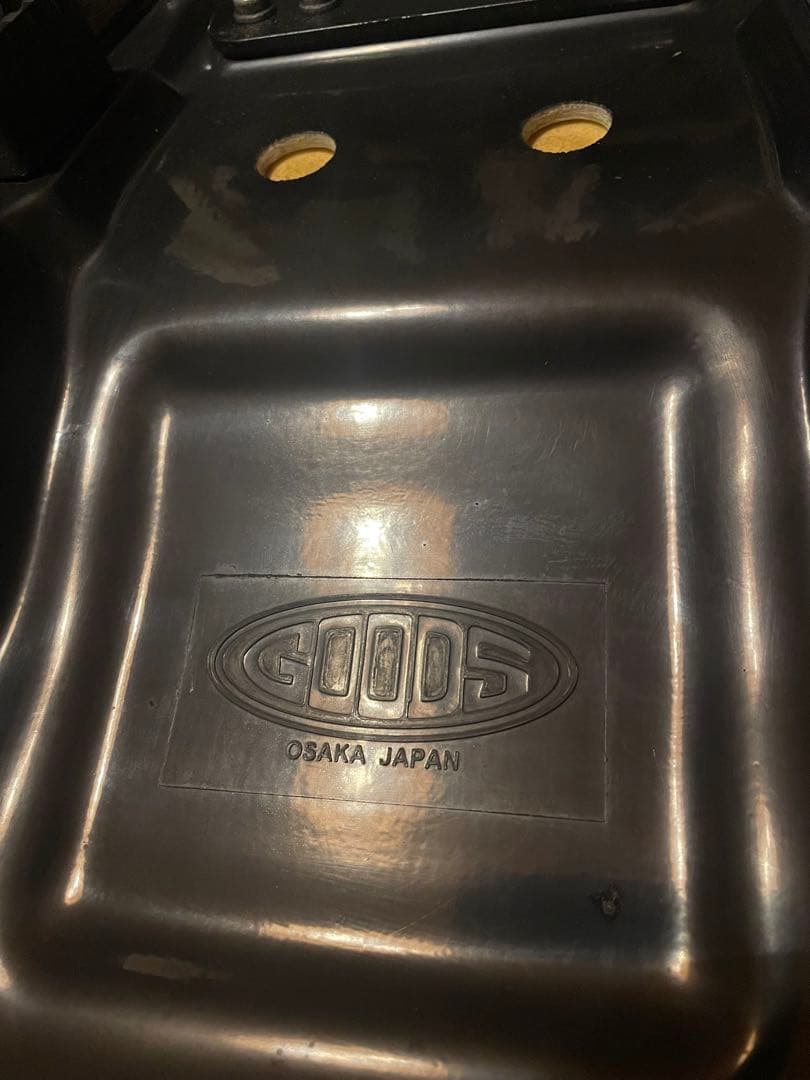 GOODSEAT \"SLENDER\" SR400 シート (09年-Final)