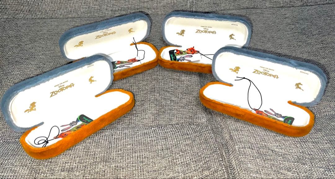 Disneyズートピア　JINS コラボ スペシャルメガネケース