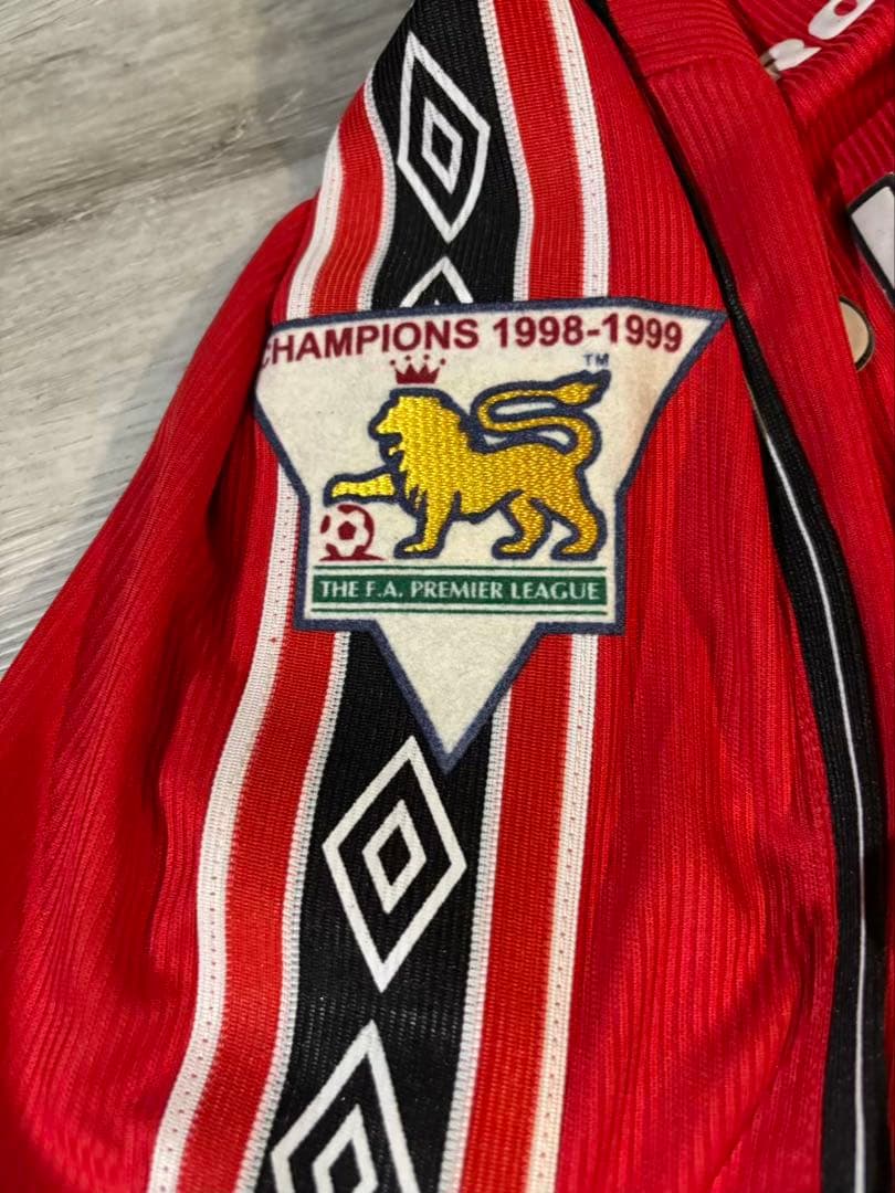 マンチェスターユナイテッド #7 ベッカムユニフォーム 襟付き アンブロ