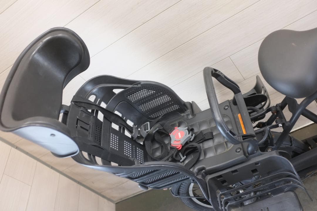 良品　新基準パナギュットアニーズ20インチ　3段　6.6Ah（5点灯）充電器あり