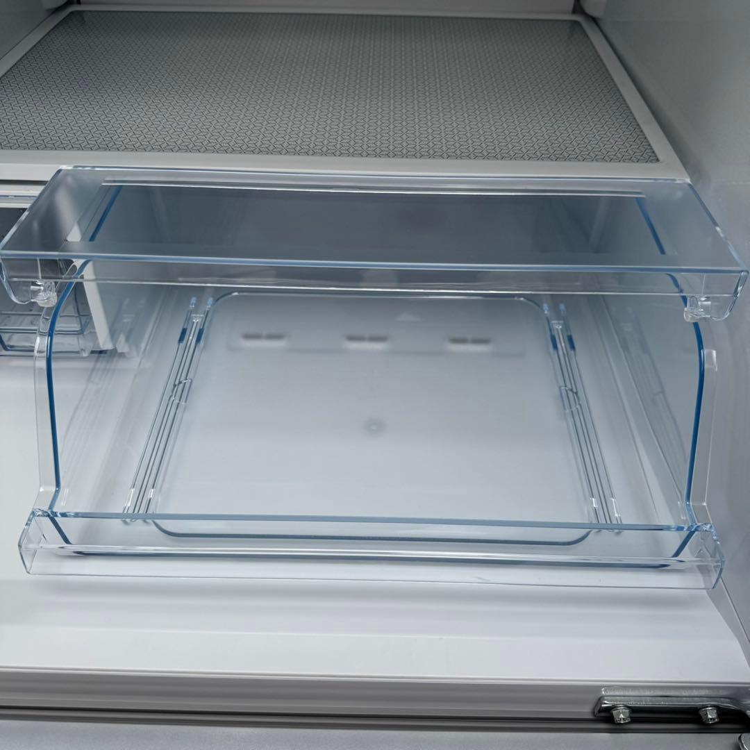 252⭐️2025年製☆ほぼ新品☆ヤマダ電機 冷蔵庫 3ドア 自動製氷 ガラス